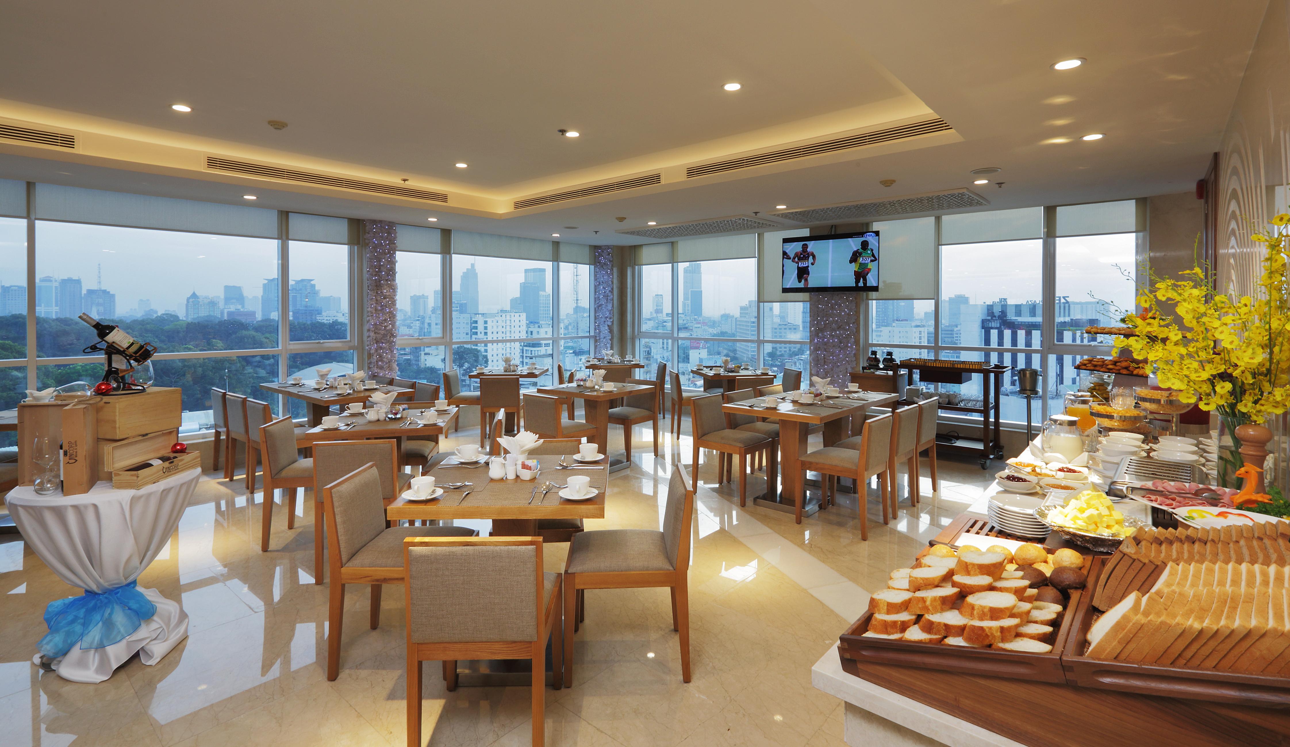 Harmony Saigon & 4* TP. Hồ Chí Minh