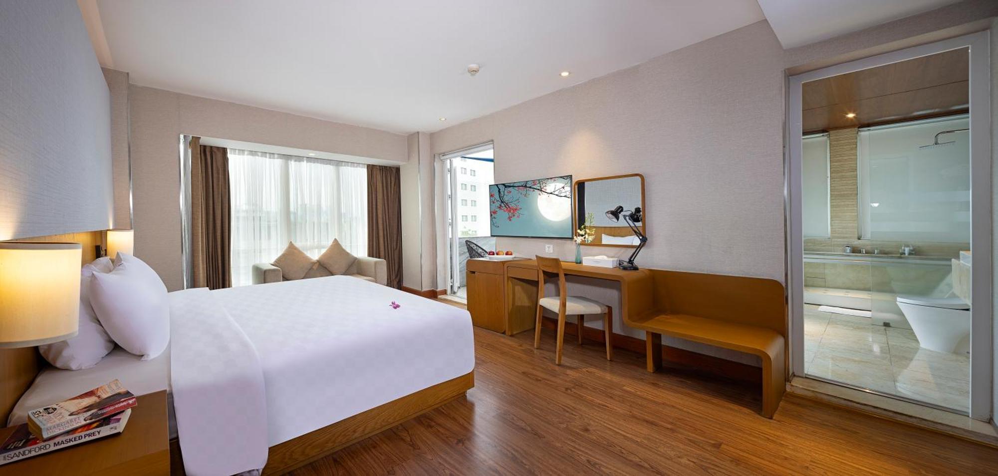 Harmony Saigon & Khách sạn 4*