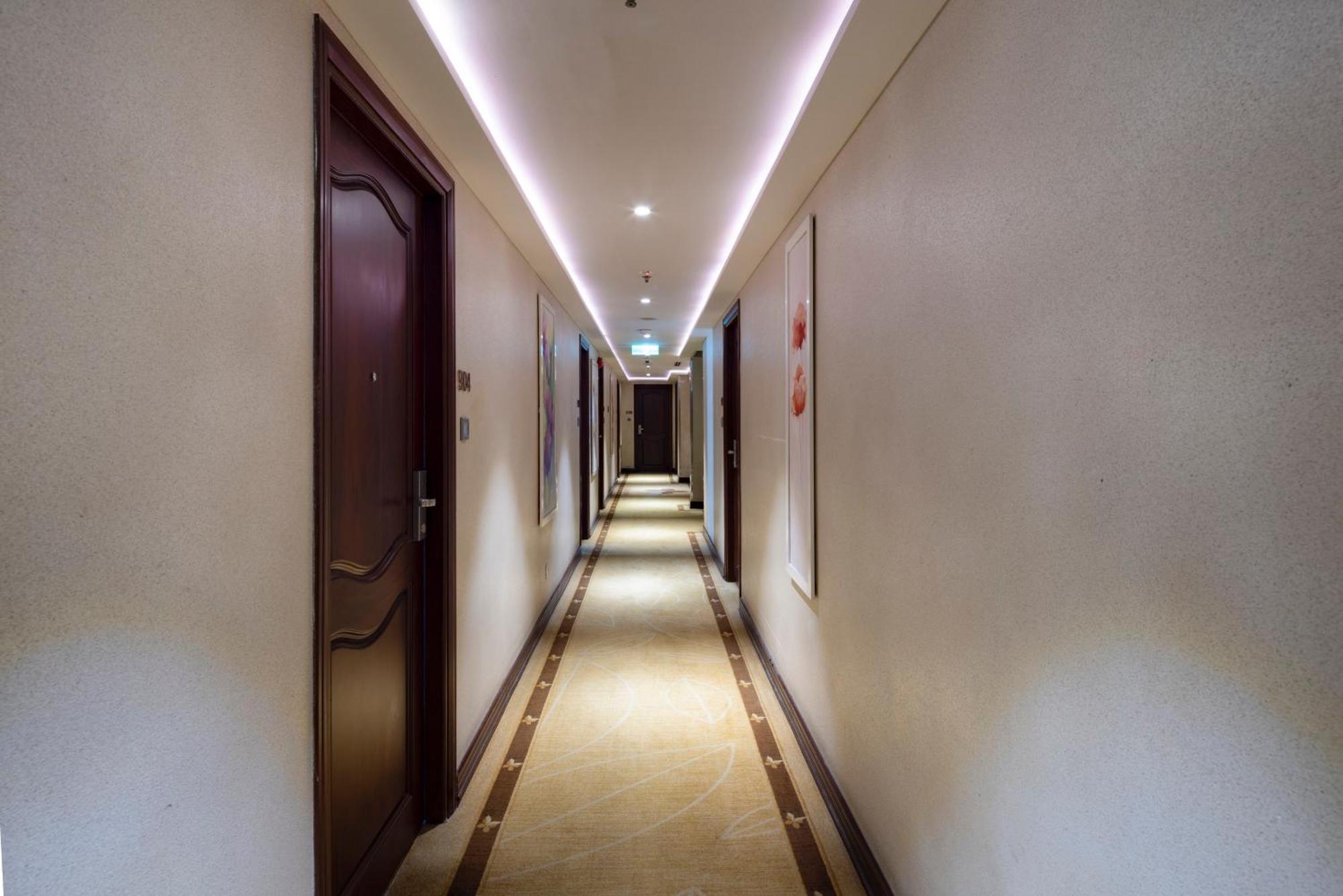 Harmony Saigon & Khách sạn 4*