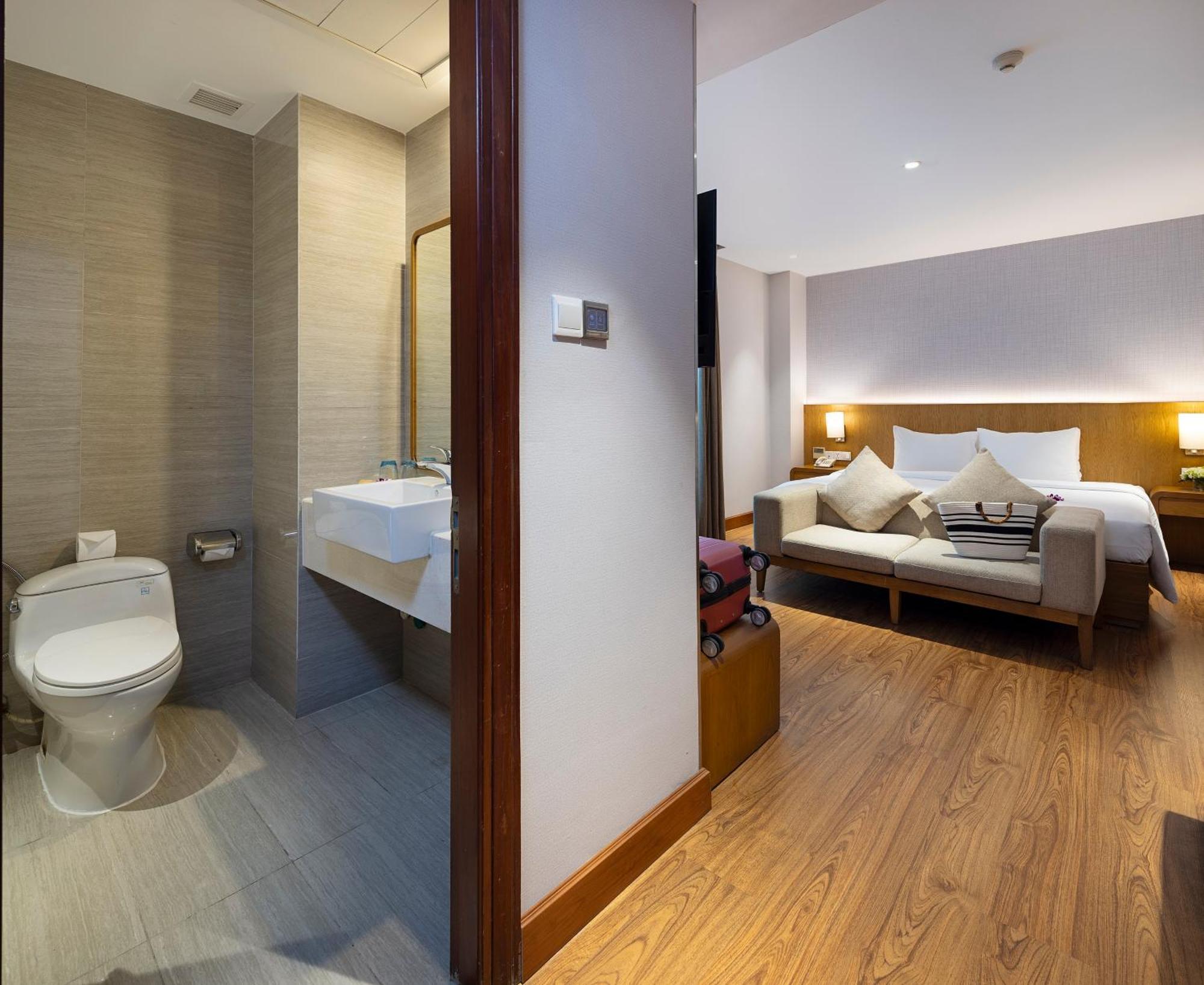 Harmony Saigon & Khách sạn 4*