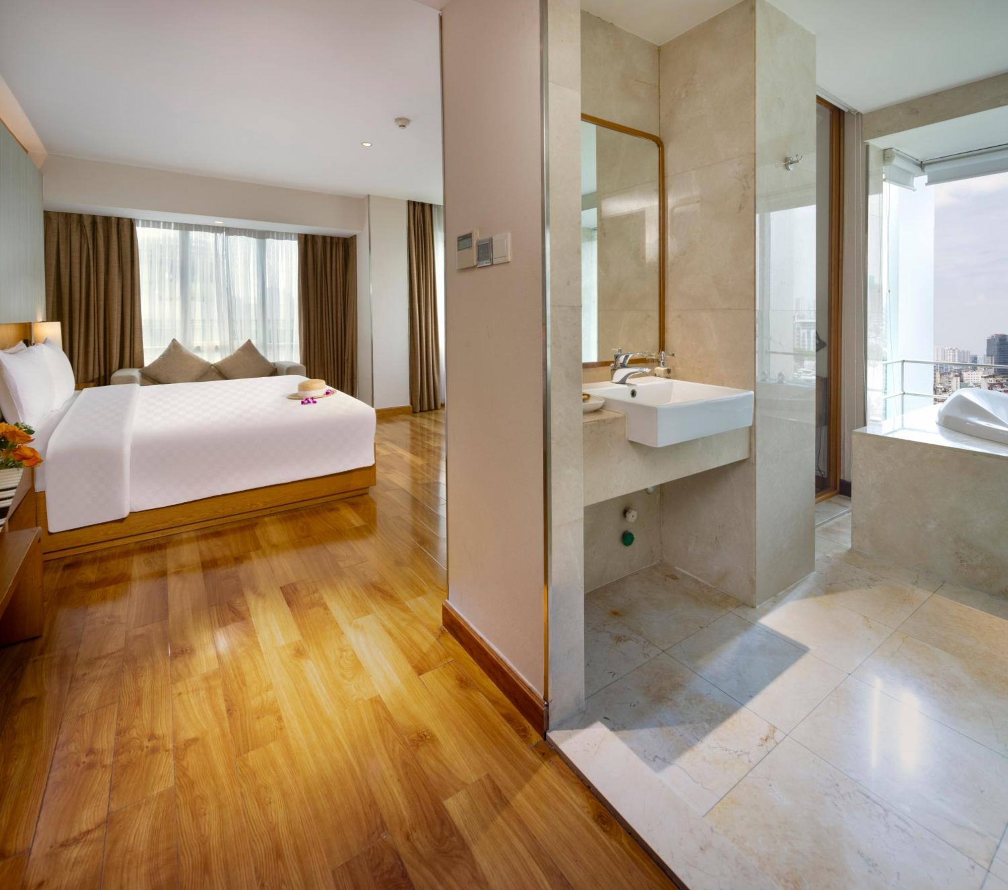 Harmony Saigon & 4* TP. Hồ Chí Minh